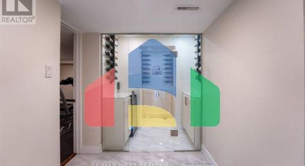 Residential - Single Family Home - Mississauga, Canada - Canada