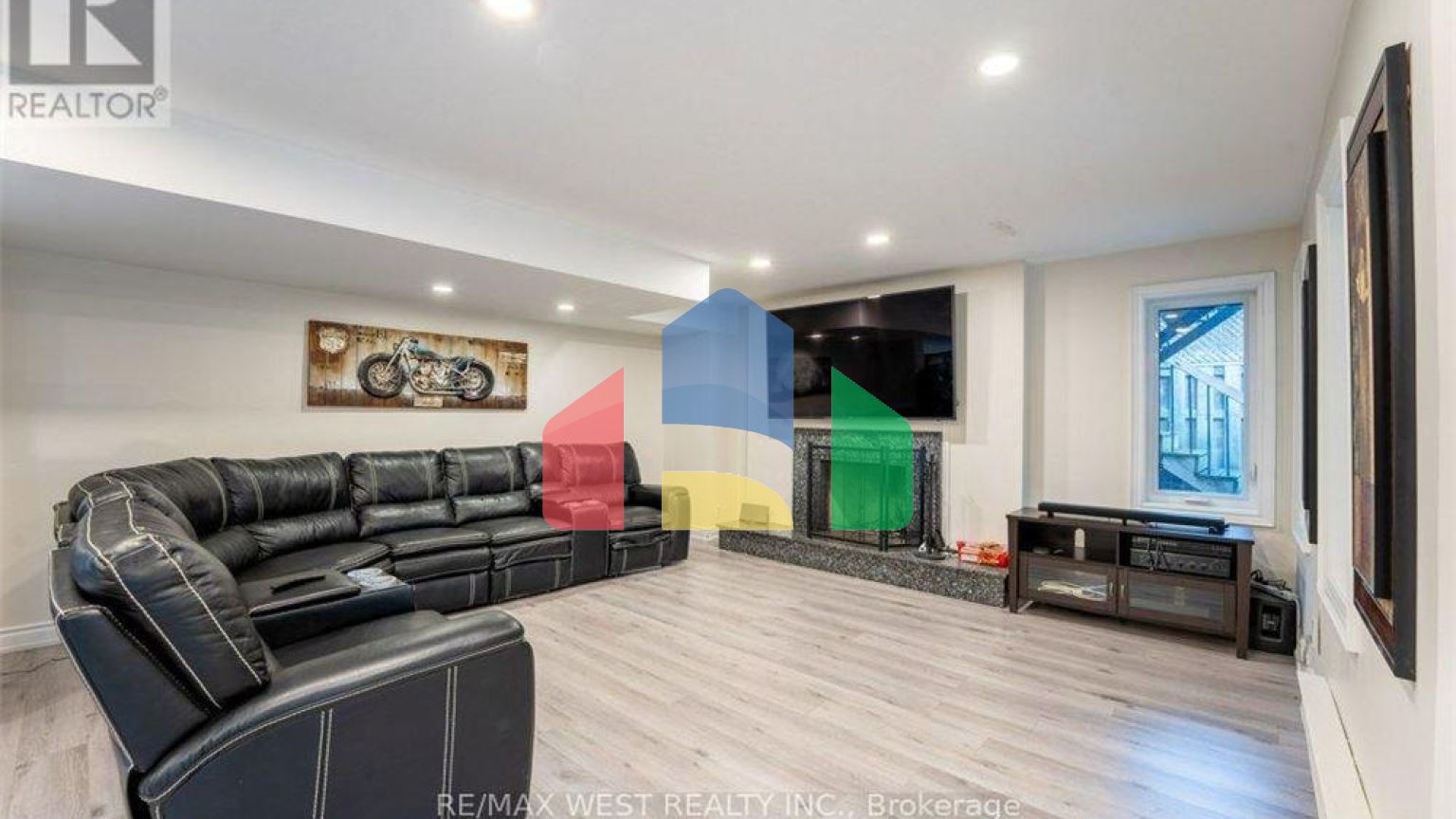 Residential - Single Family Home - Mississauga, Canada - Canada