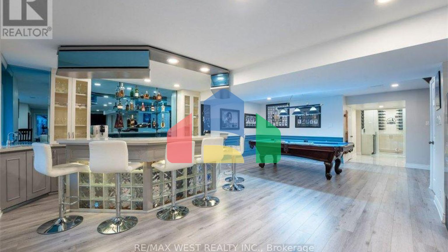 Residential - Single Family Home - Mississauga, Canada - Canada