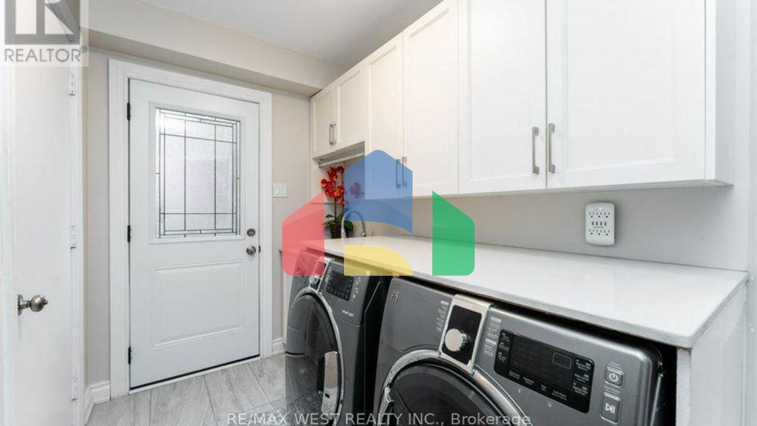 Residential - Single Family Home - Mississauga, Canada - Canada