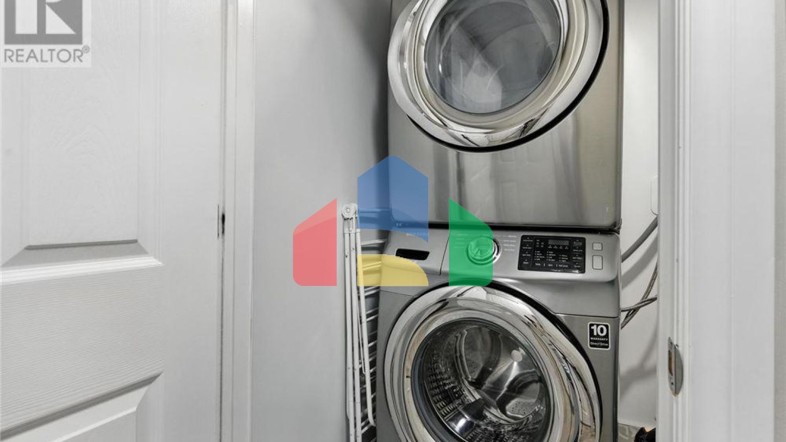 Residential - Single Family Home - Mississauga, Canada - Canada