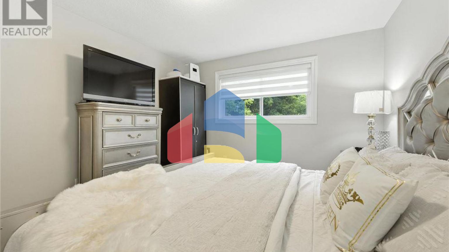 Residential - Single Family Home - Mississauga, Canada - Canada