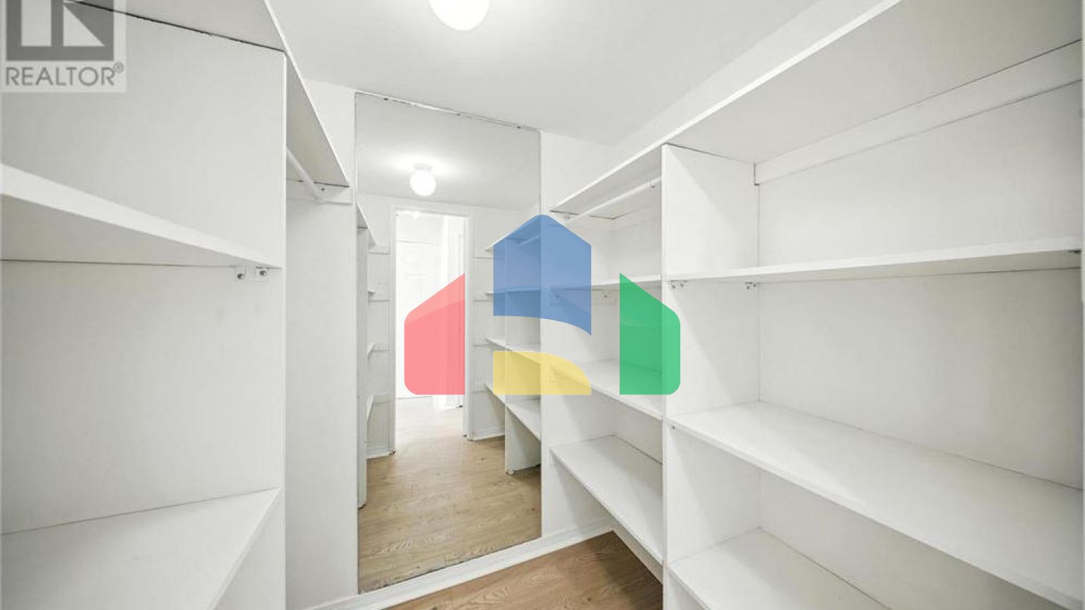 Residential - Single Family Home - Mississauga, Canada - Canada