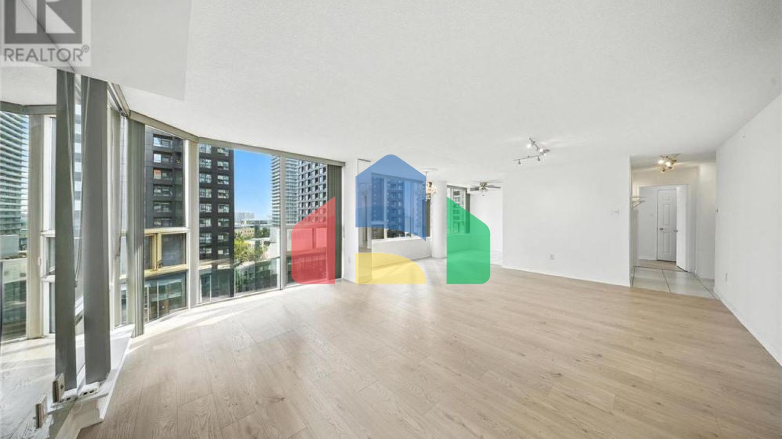 Residential - Single Family Home - Mississauga, Canada - Canada