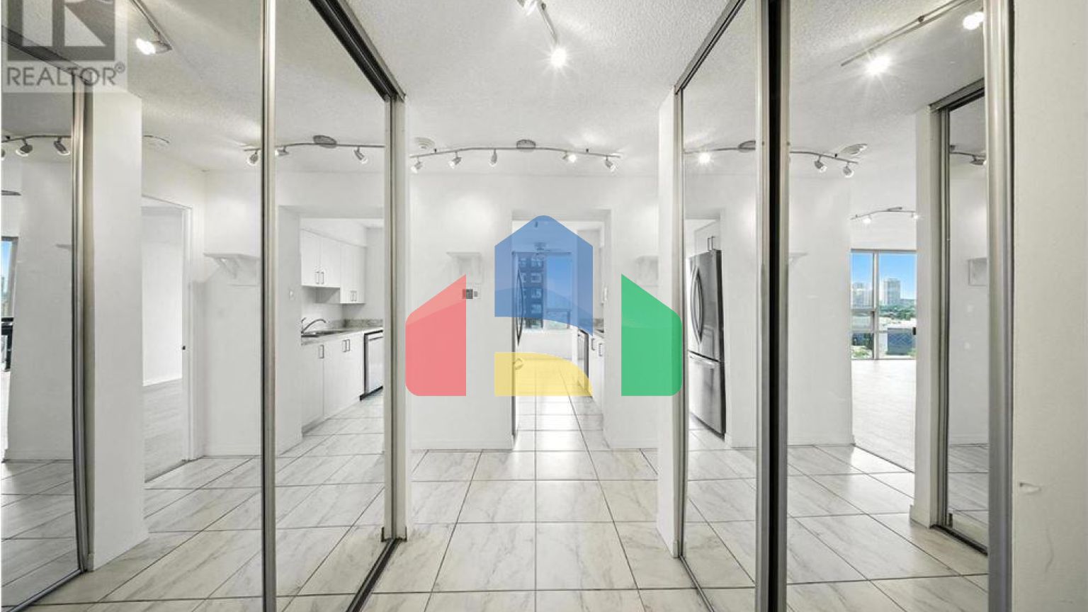 Residential - Single Family Home - Mississauga, Canada - Canada