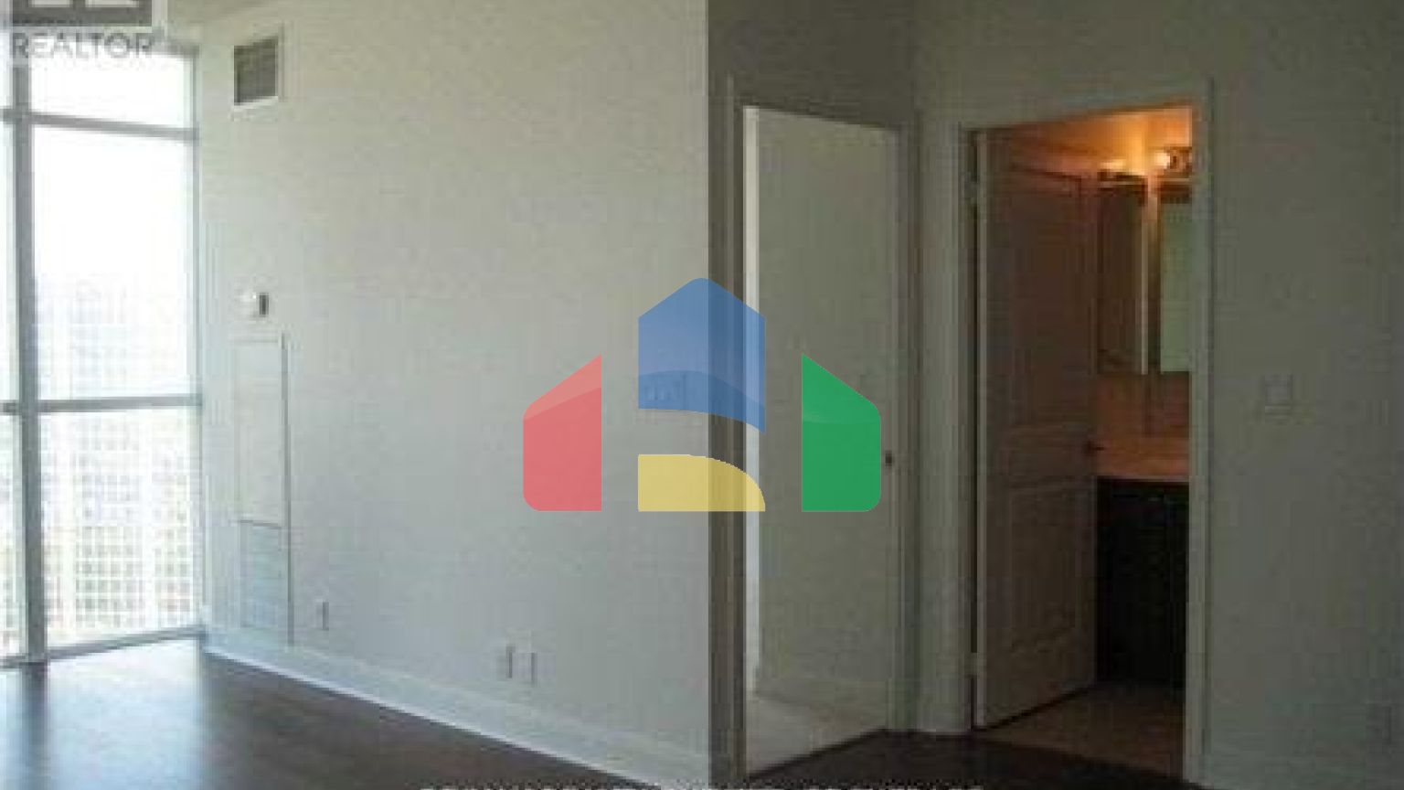 Residential - Single Family Home - Mississauga, Canada - Canada