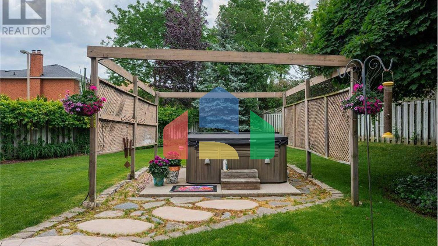 Residential - Single Family Home - Mississauga, Canada - Canada