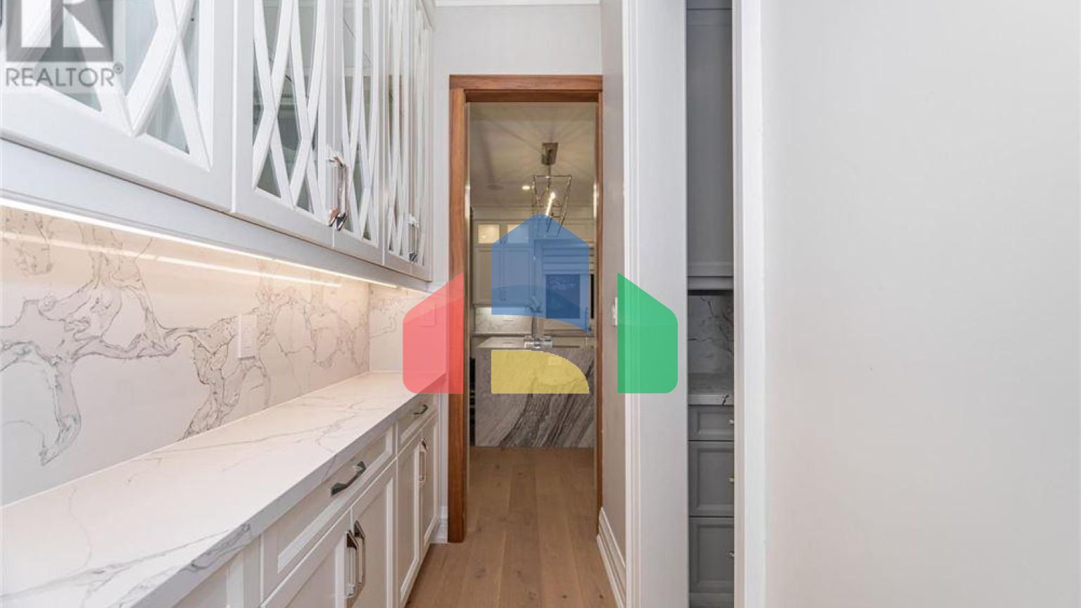 Residential - Single Family Home - Mississauga, Canada - Canada