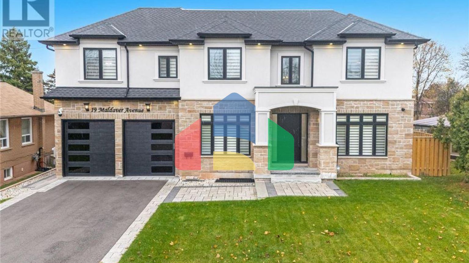 Residential - Single Family Home - Mississauga, Canada - Canada