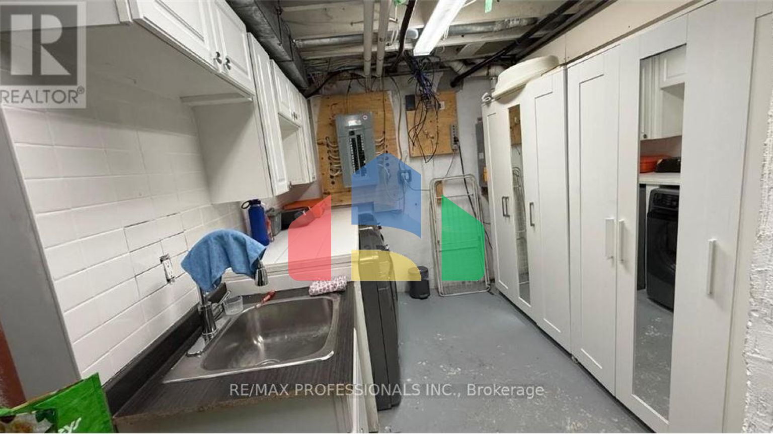 Residential - Single Family Home - Mississauga, Canada - Canada