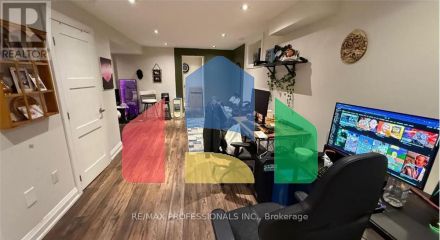 Residential - Single Family Home - Mississauga, Canada - Canada