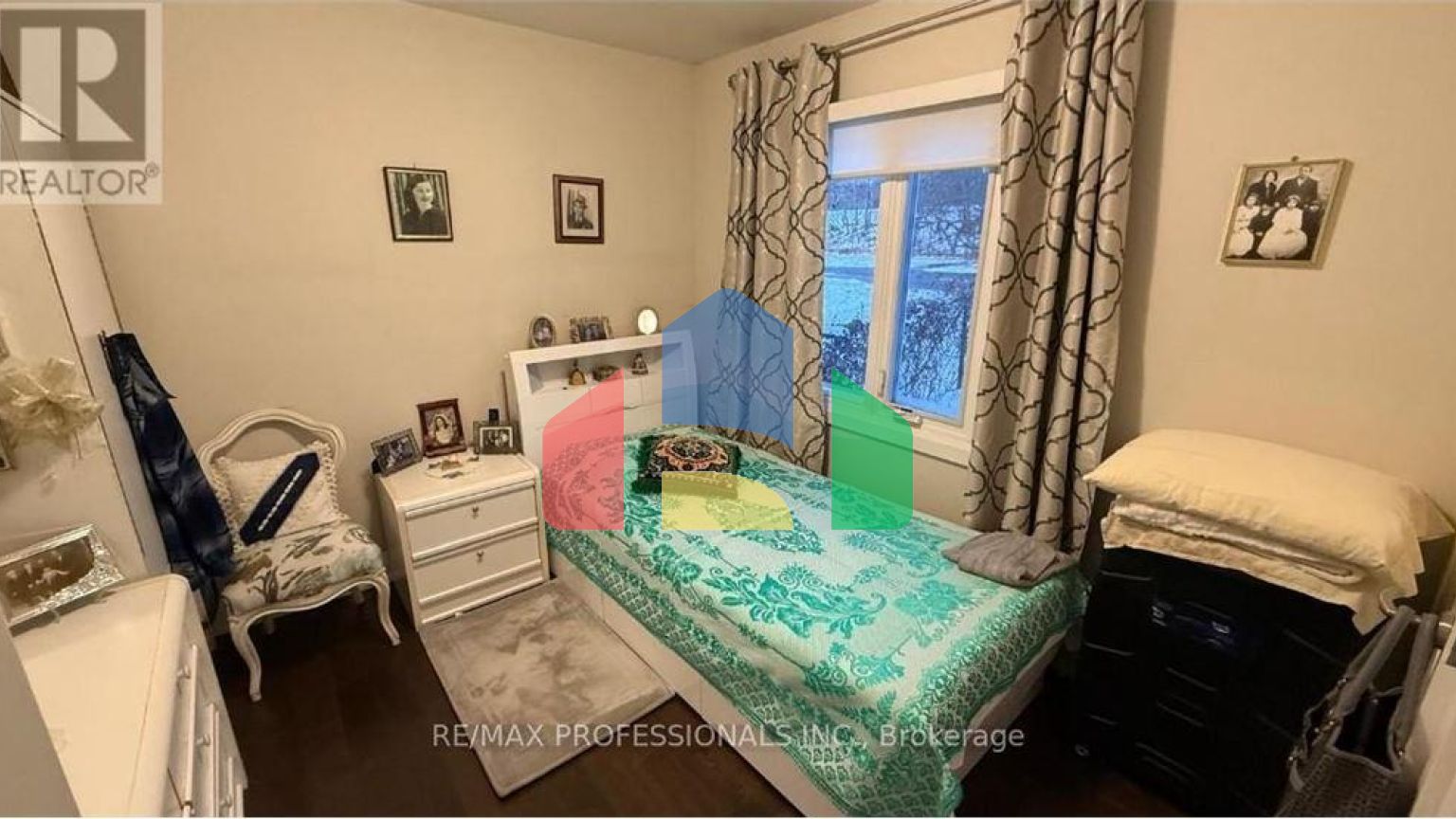 Residential - Single Family Home - Mississauga, Canada - Canada