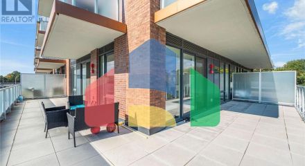 Residential - Single Family Home - Mississauga, Canada - Canada