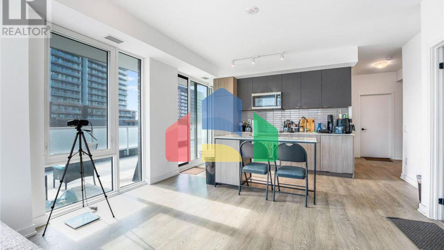 Residential - Single Family Home - Mississauga, Canada - Canada