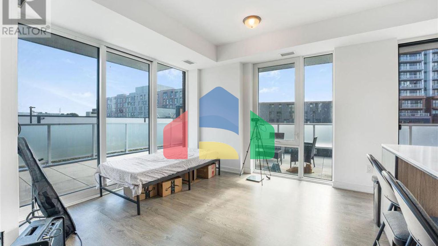 Residential - Single Family Home - Mississauga, Canada - Canada