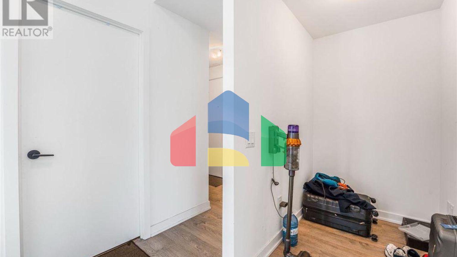 Residential - Single Family Home - Mississauga, Canada - Canada