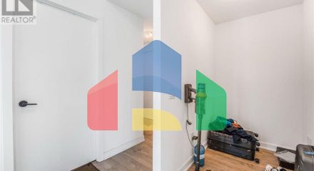 Residential - Single Family Home - Mississauga, Canada - Canada