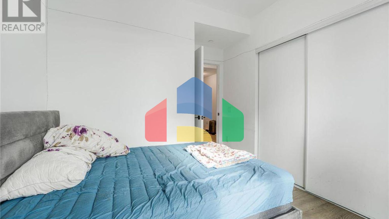 Residential - Single Family Home - Mississauga, Canada - Canada