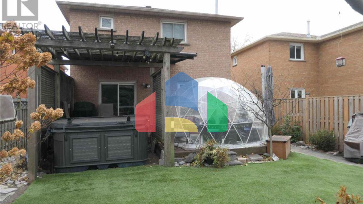 Residential - Single Family Home - Mississauga, Canada - Canada