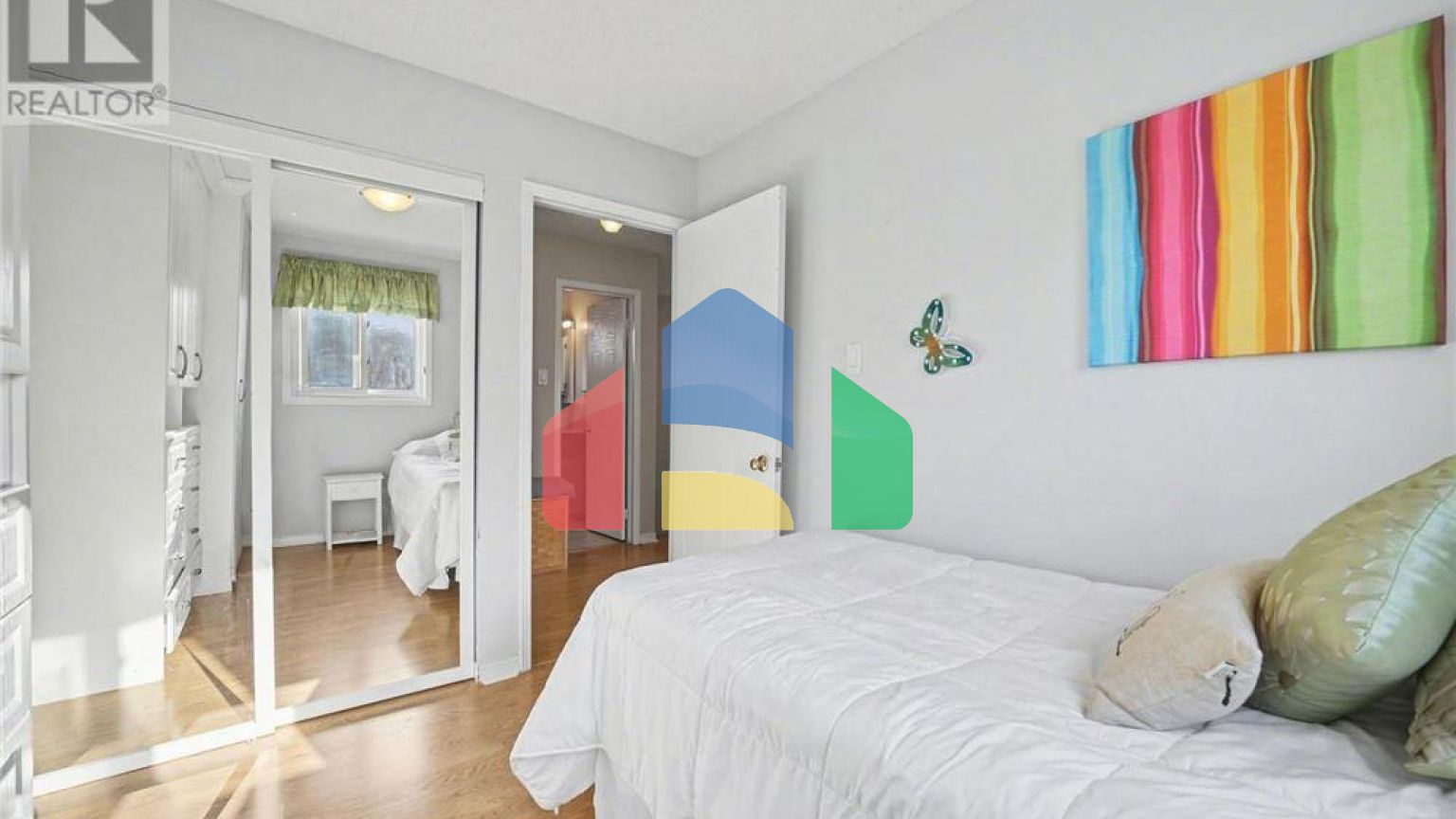 Residential - Single Family Home - Mississauga, Canada - Canada