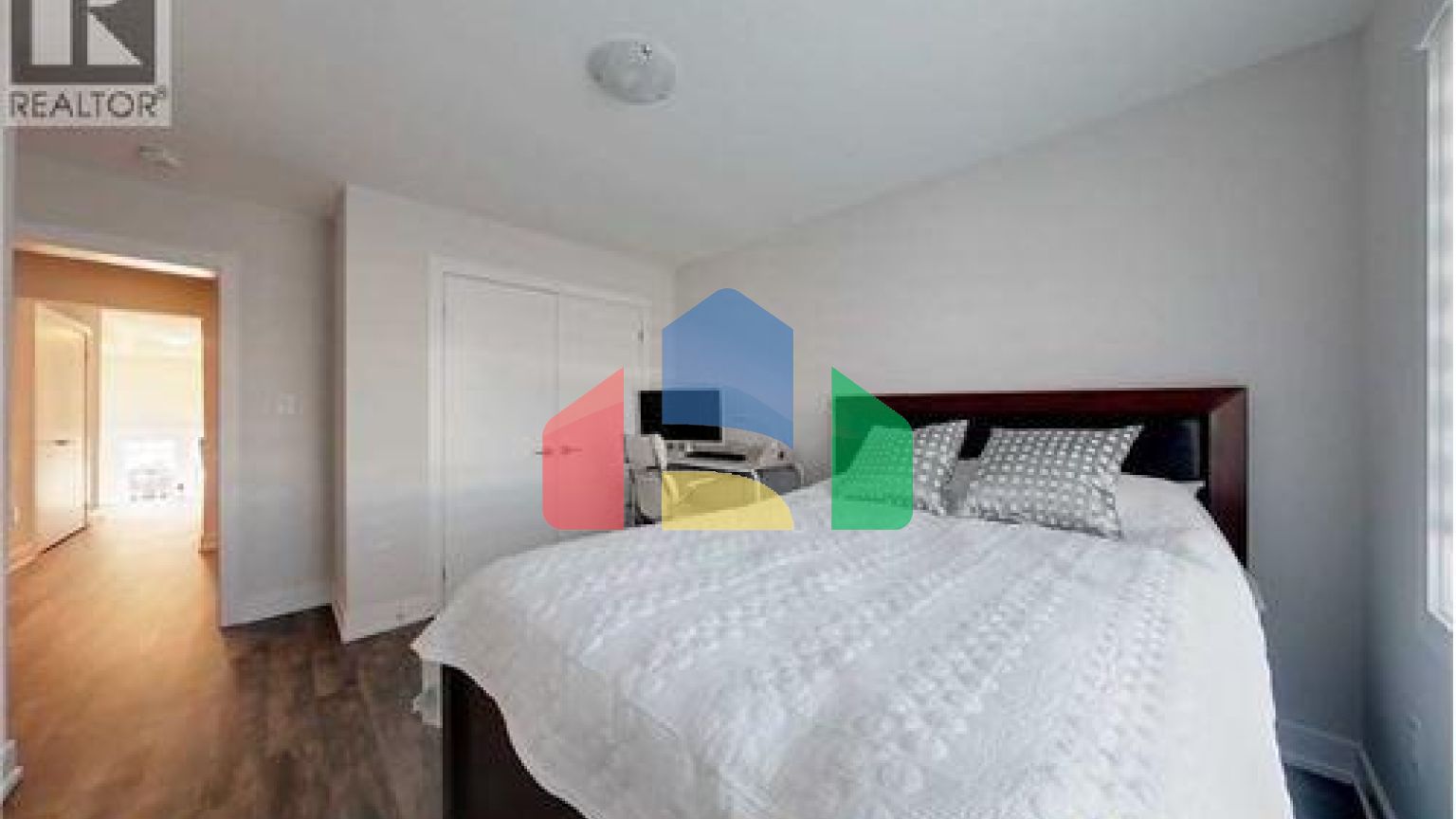 Residential - Townhouse - Mississauga, Canada - Canada