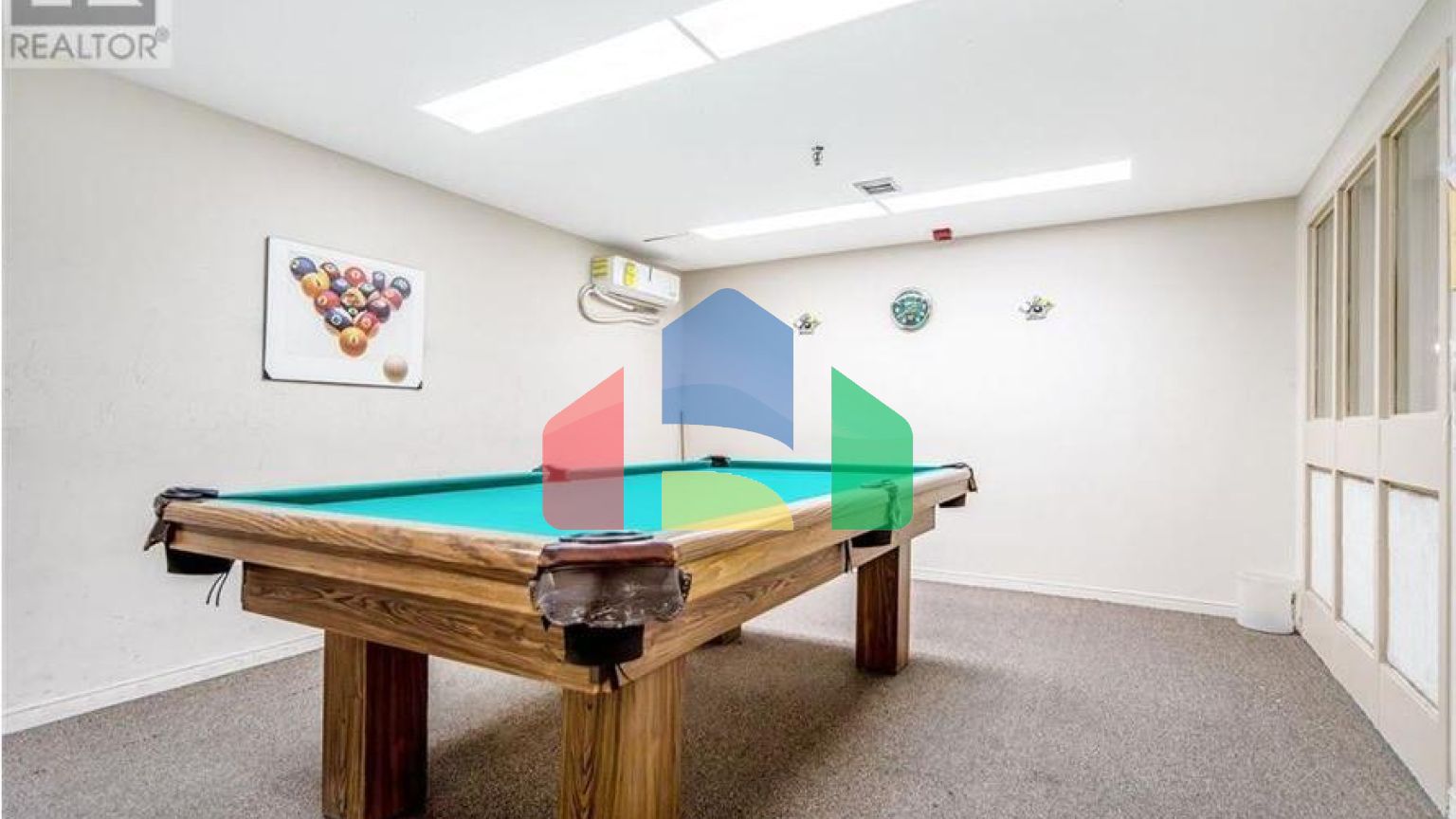 Residential - Condo/Apartment - Mississauga, Canada - Canada