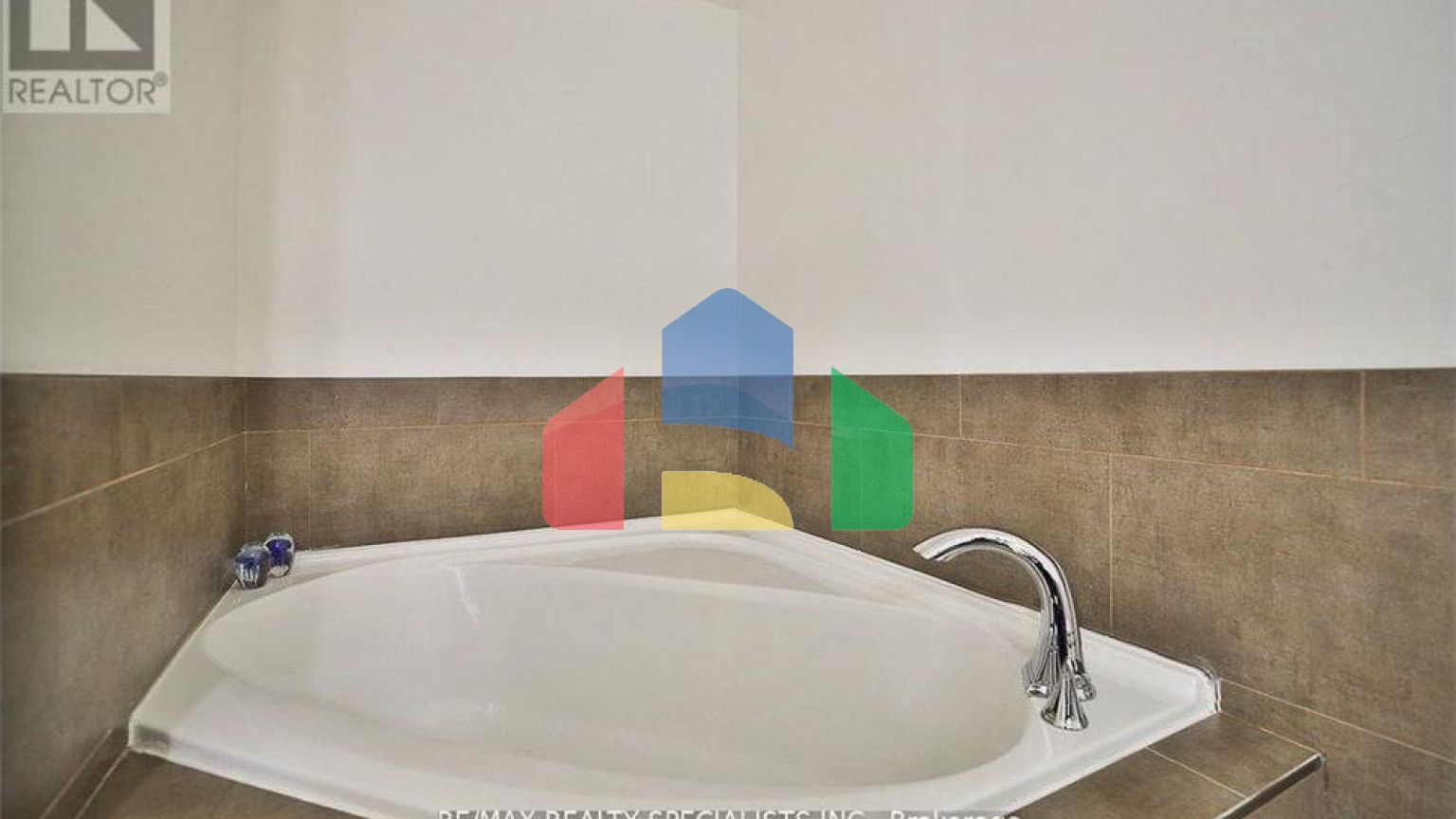 Residential - Condo/Apartment - Mississauga, Canada - Canada