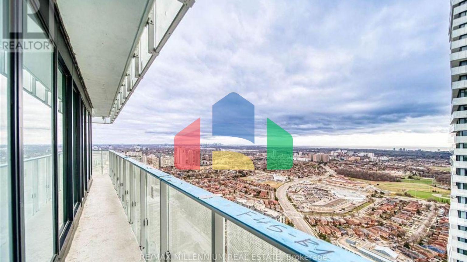 Residential - Condo/Apartment - Mississauga, Canada - Canada