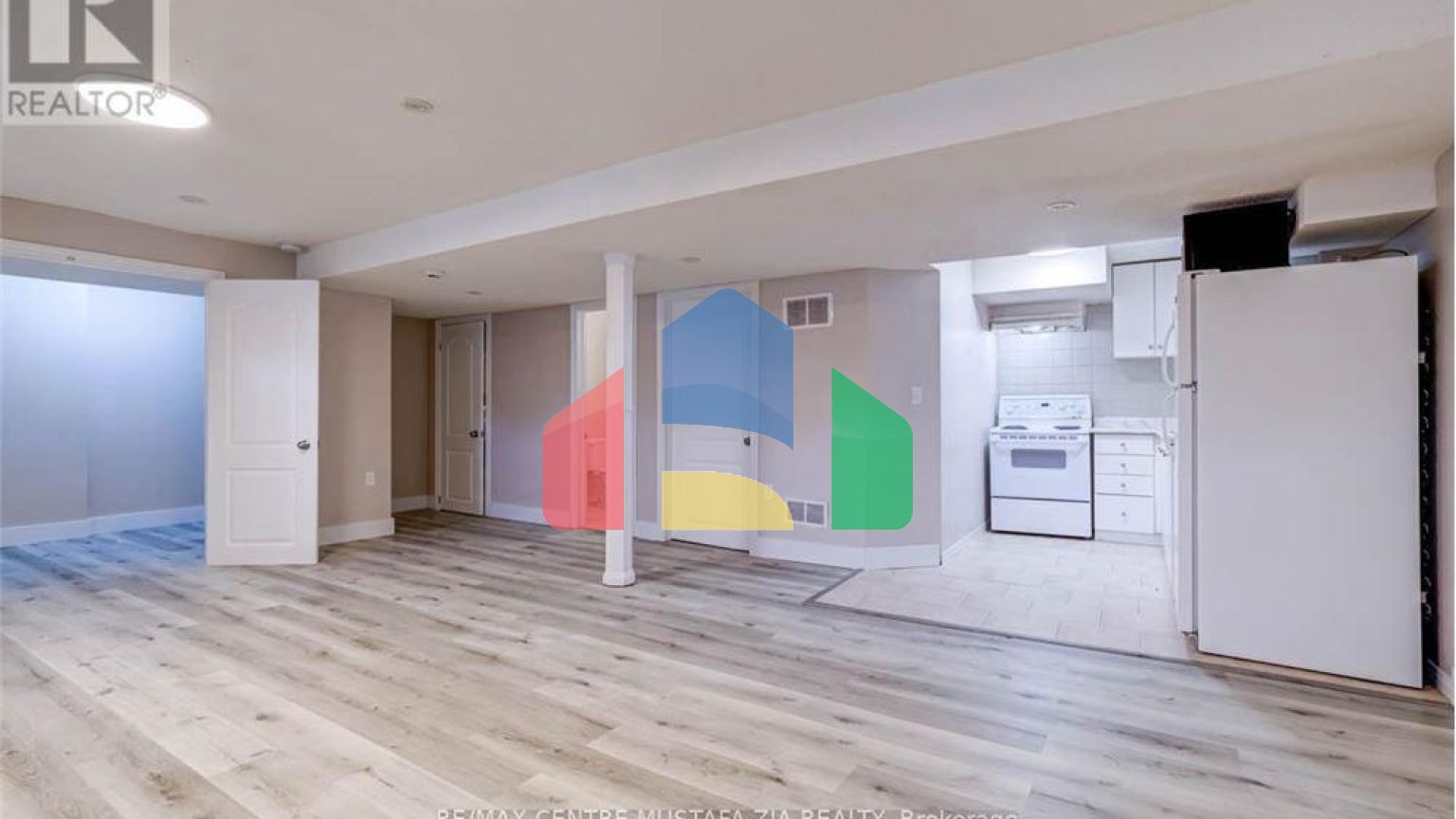 Residential - Single Family Home - Mississauga, Canada - Canada