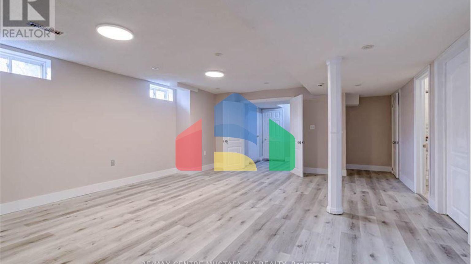 Residential - Single Family Home - Mississauga, Canada - Canada