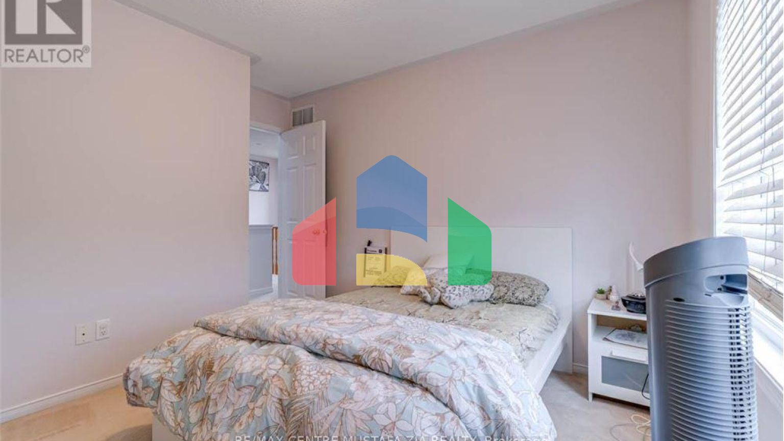 Residential - Single Family Home - Mississauga, Canada - Canada