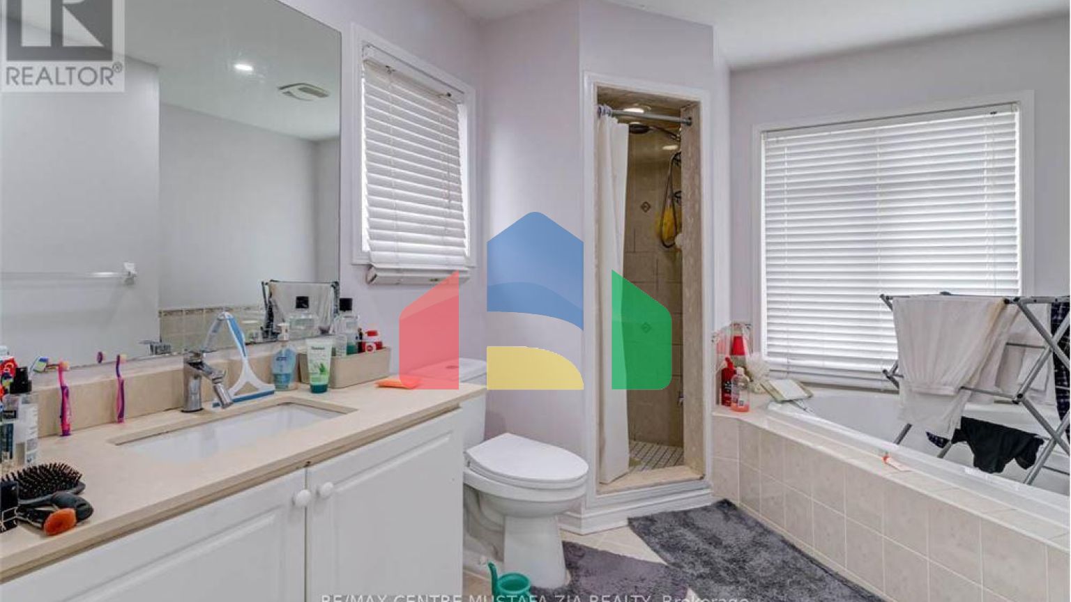 Residential - Single Family Home - Mississauga, Canada - Canada