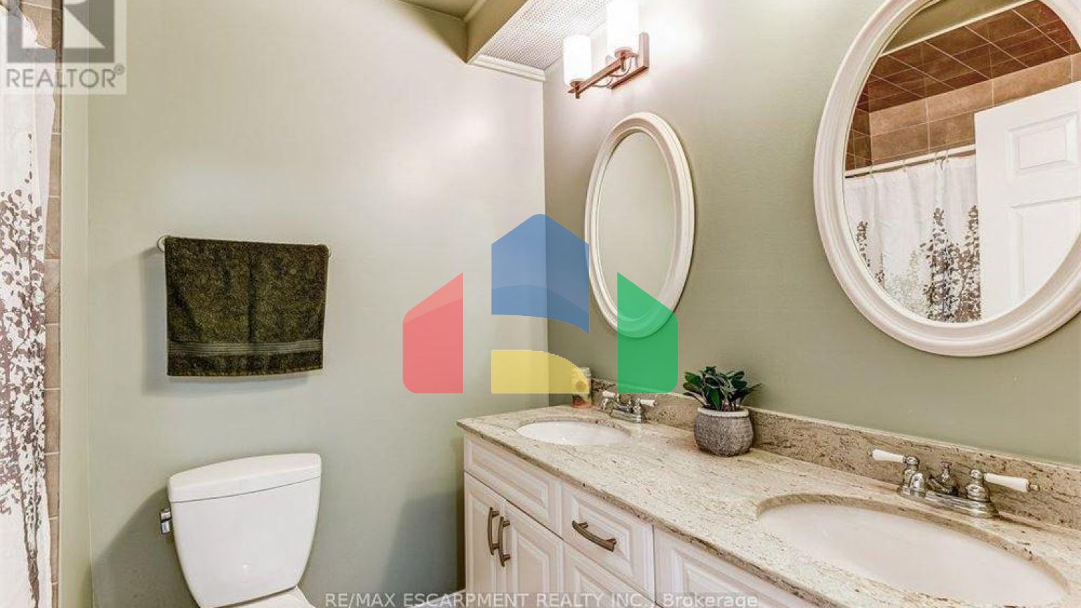 Residential - Single Family Home - Mississauga, Canada - Canada