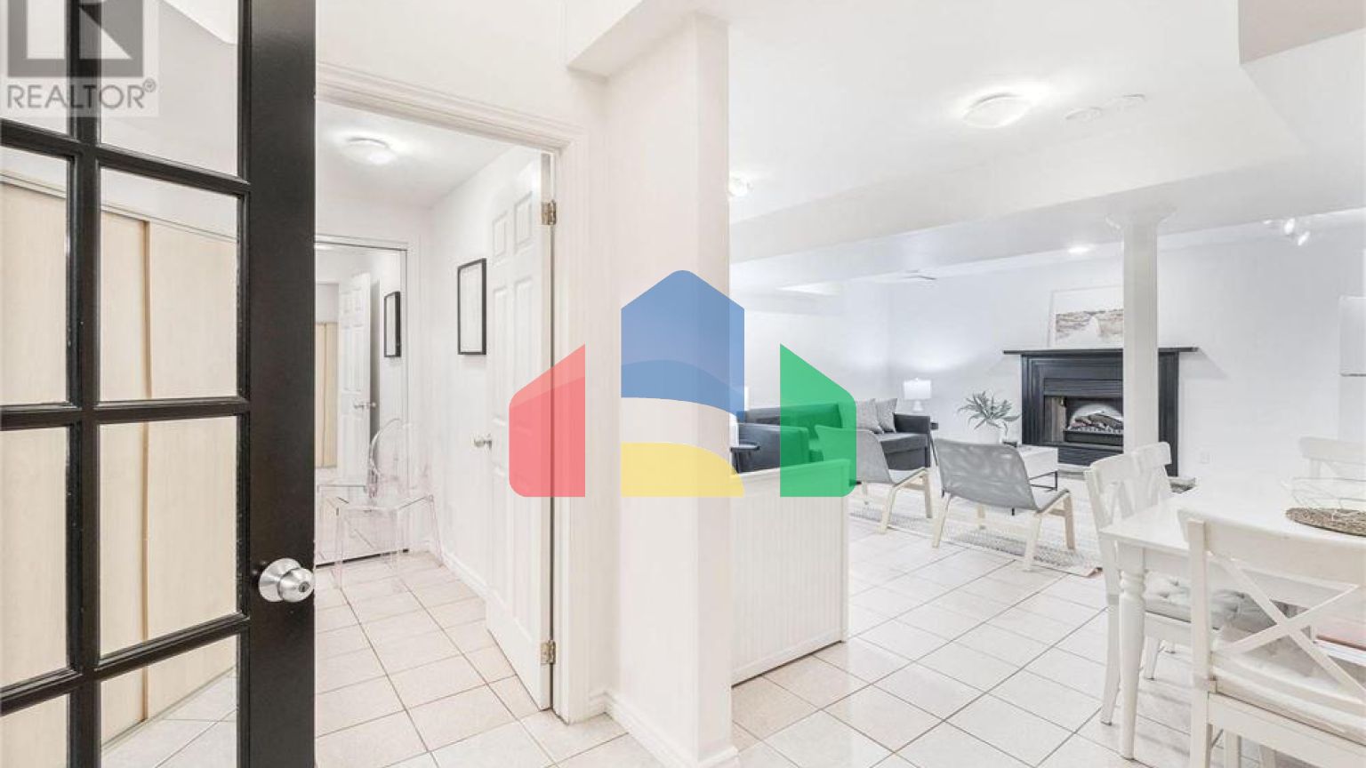 Residential - Single Family Home - Mississauga, Canada - Canada