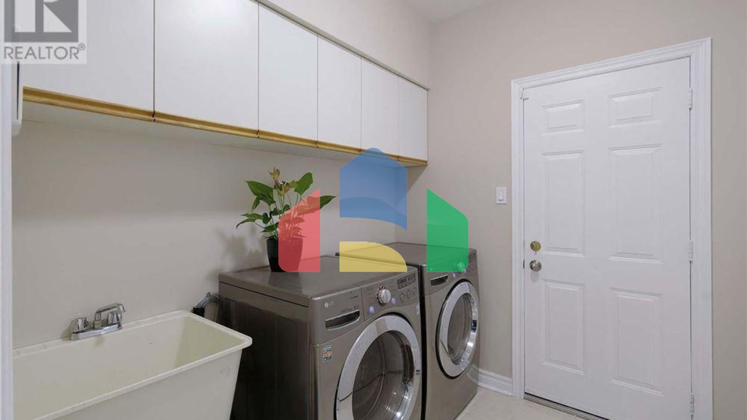 Residential - Single Family Home - Mississauga, Canada - Canada