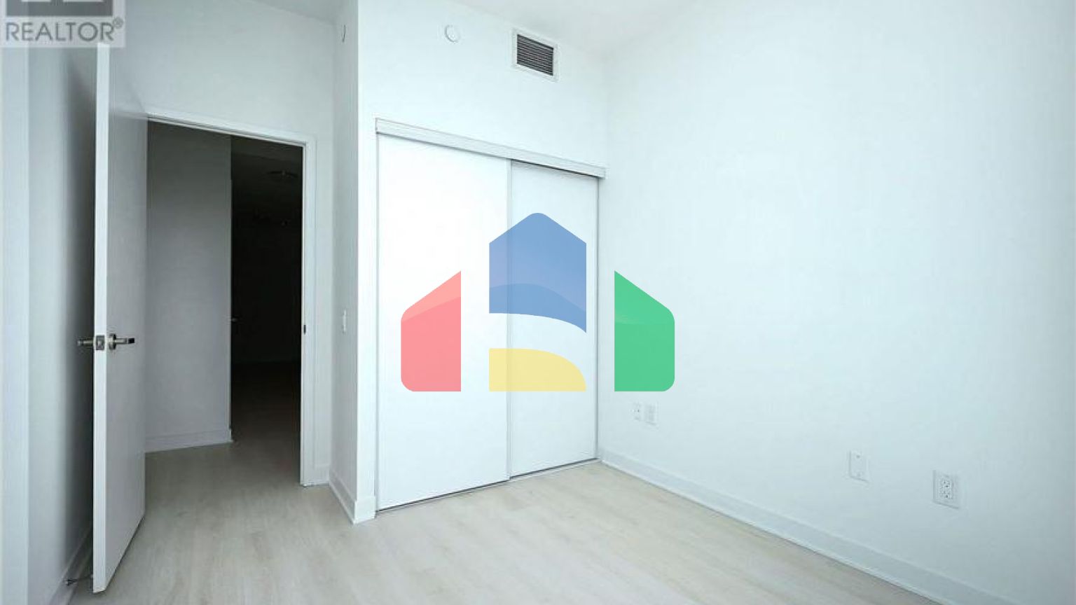 Residential - Condo/Apartment - Mississauga, Canada - Canada