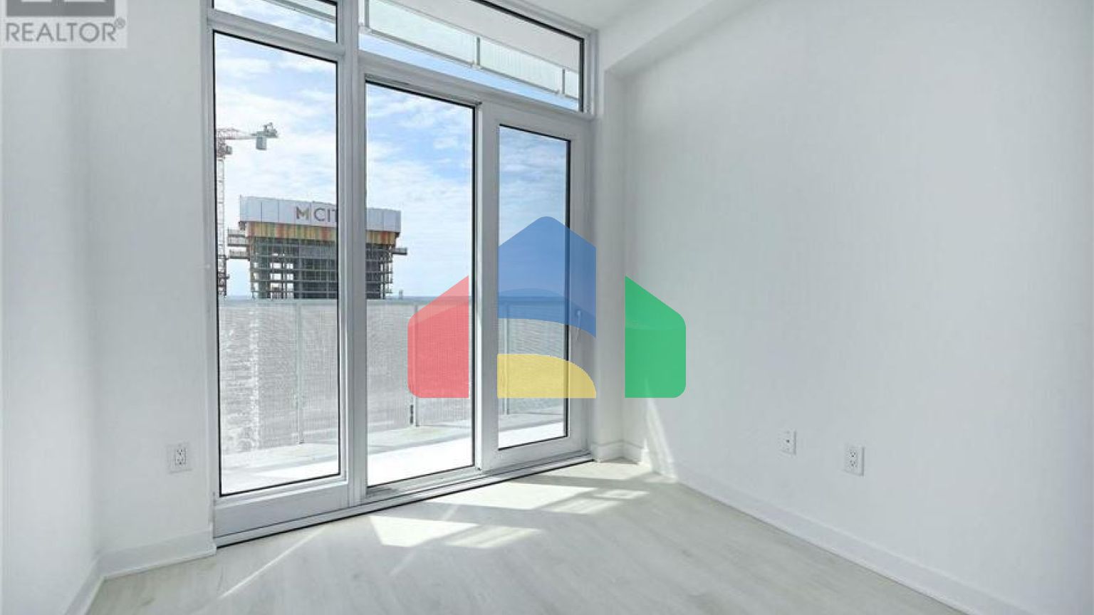 Residential - Condo/Apartment - Mississauga, Canada - Canada