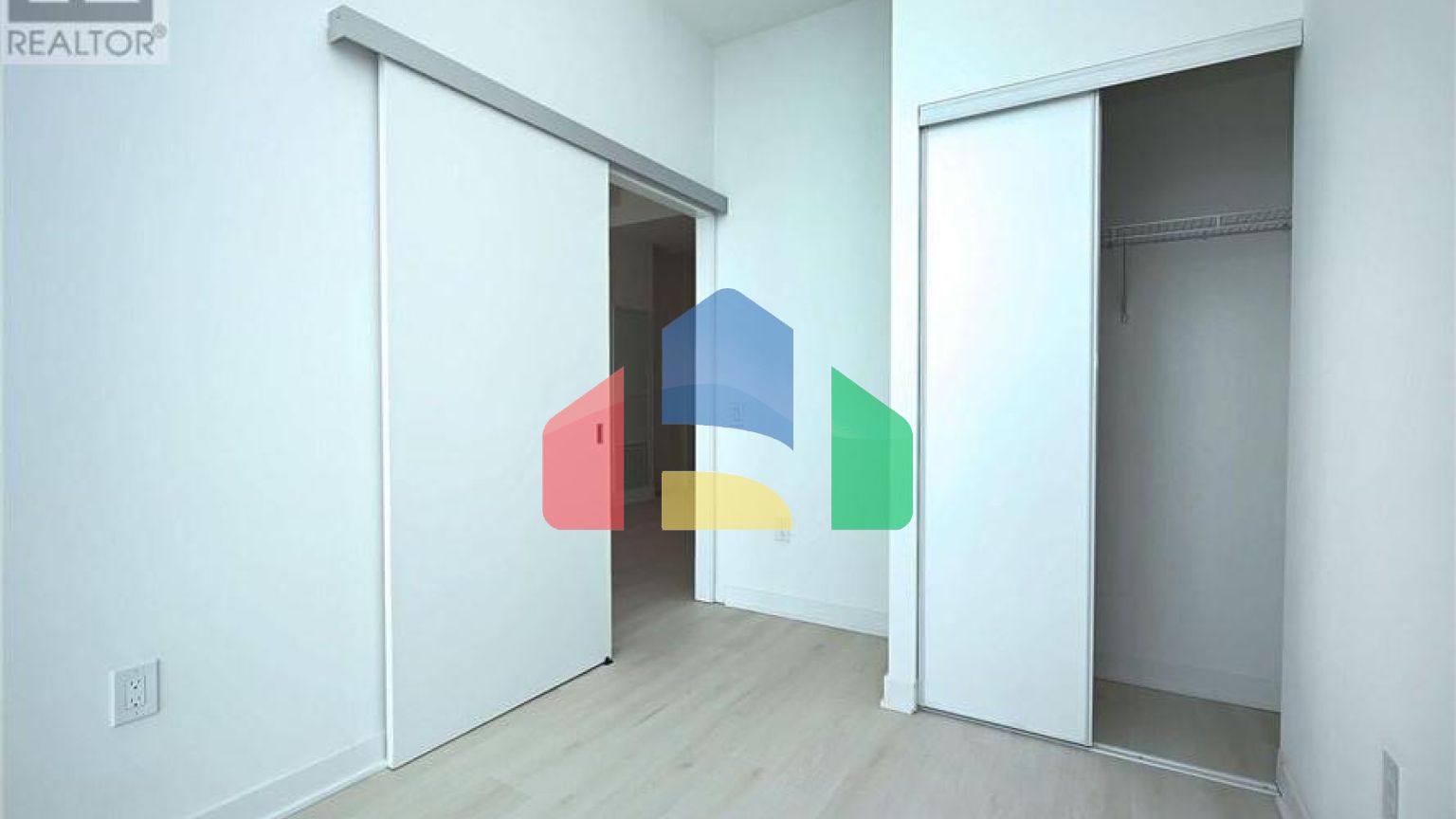 Residential - Condo/Apartment - Mississauga, Canada - Canada