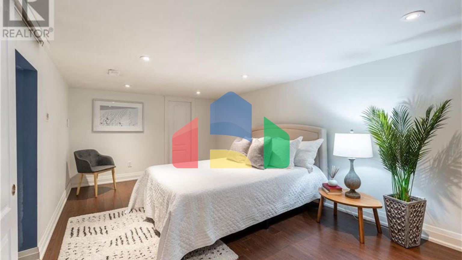 Residential - Single Family Home - Mississauga, Canada - Canada