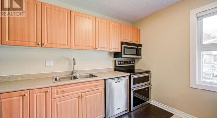 Residential - Condo/Apartment - Mississauga, Canada - Canada