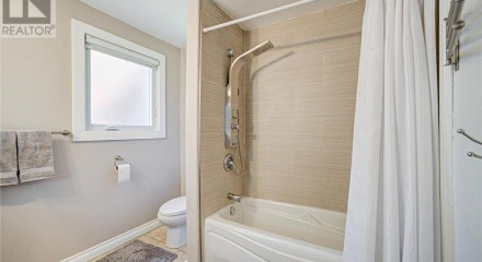 Residential - Condo/Apartment - Mississauga, Canada - Canada