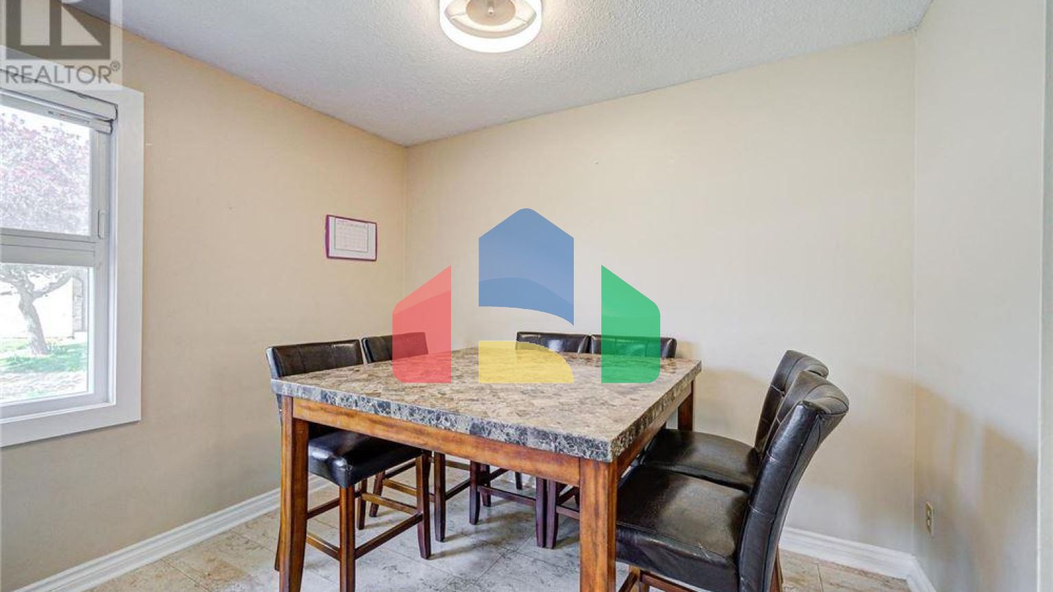 Residential - Condo/Apartment - Mississauga, Canada - Canada