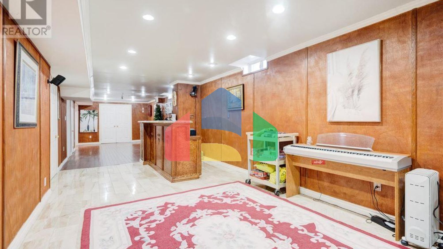 Residential - Single Family Home - Mississauga, Canada - Canada