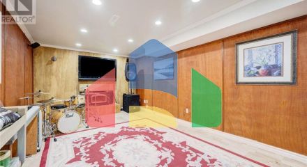 Residential - Single Family Home - Mississauga, Canada - Canada Residential - Single Family Home - Mississauga, Canada - Canada