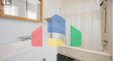 Residential - Single Family Home - Mississauga, Canada - Canada Residential - Single Family Home - Mississauga, Canada - Canada