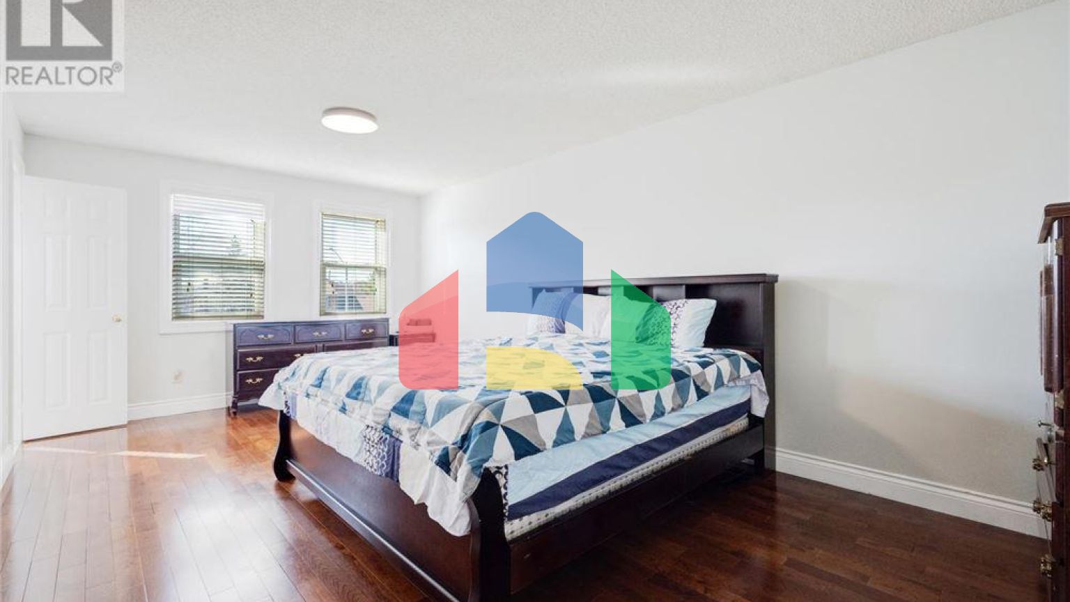 Residential - Single Family Home - Mississauga, Canada - Canada