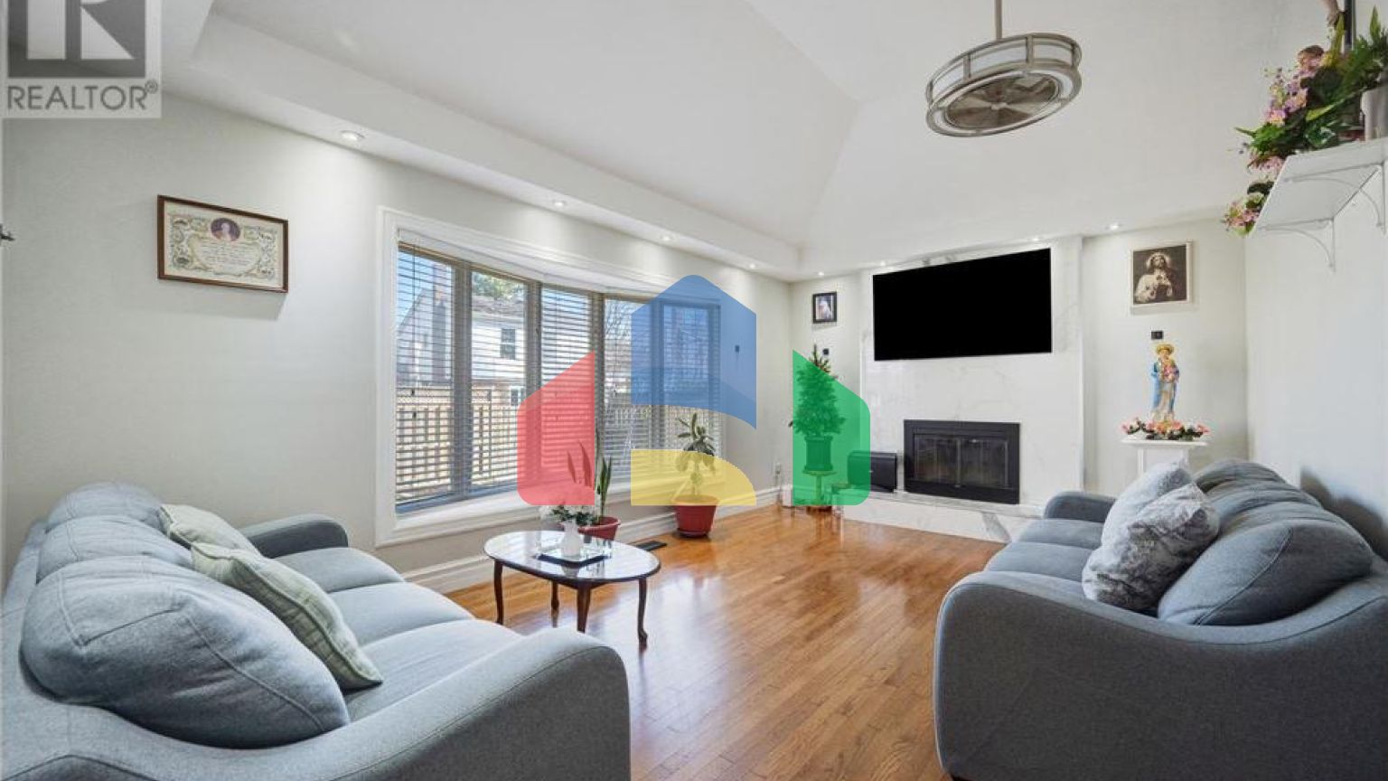 Residential - Single Family Home - Mississauga, Canada - Canada