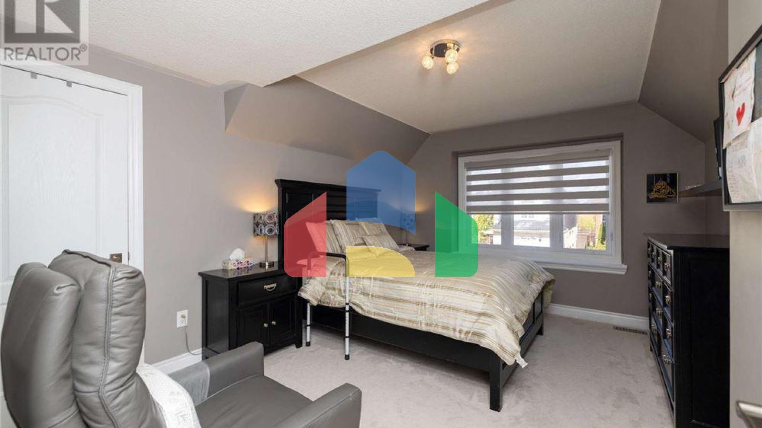 Residential - Single Family Home - Mississauga, Canada - Canada