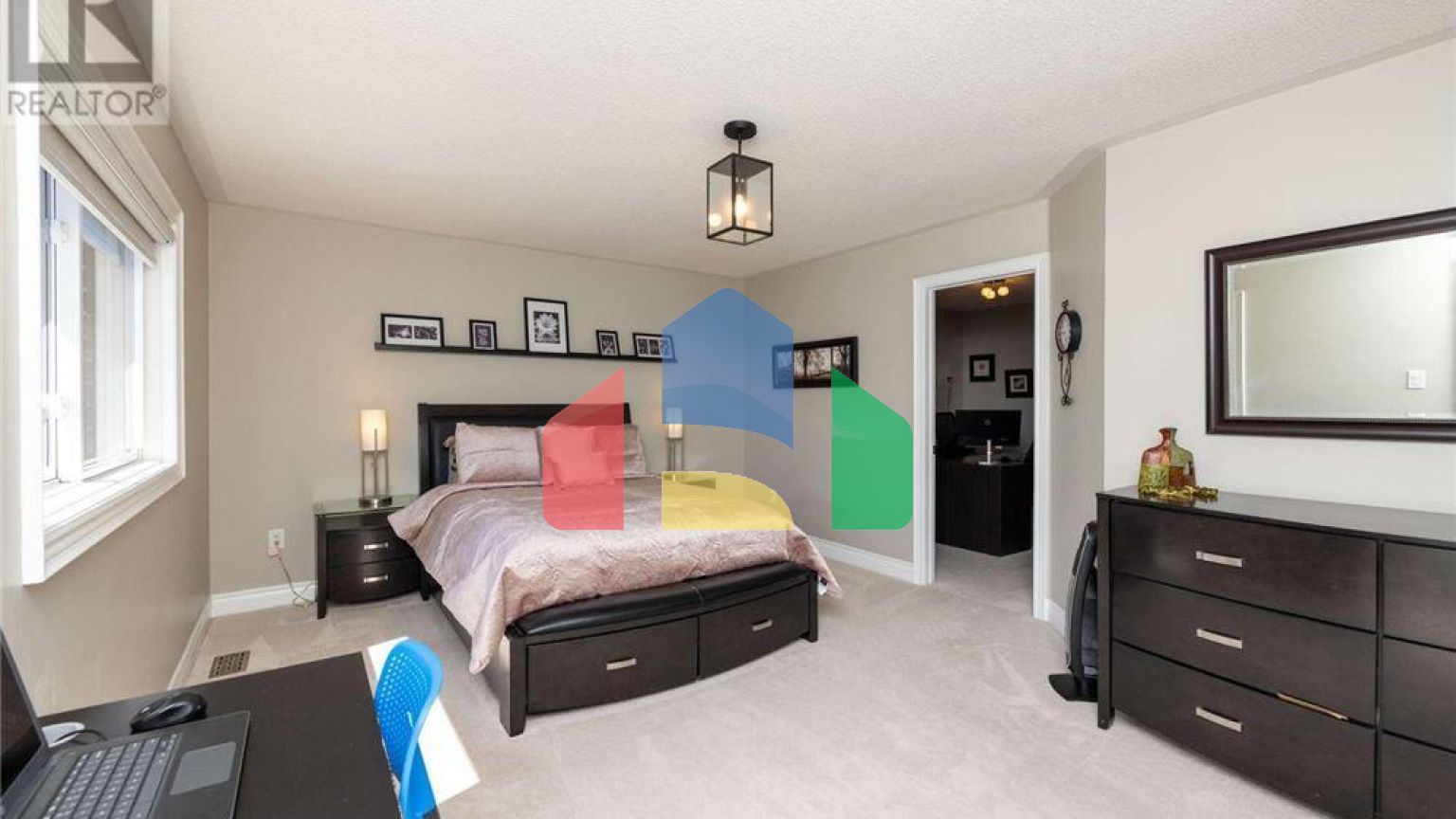 Residential - Single Family Home - Mississauga, Canada - Canada