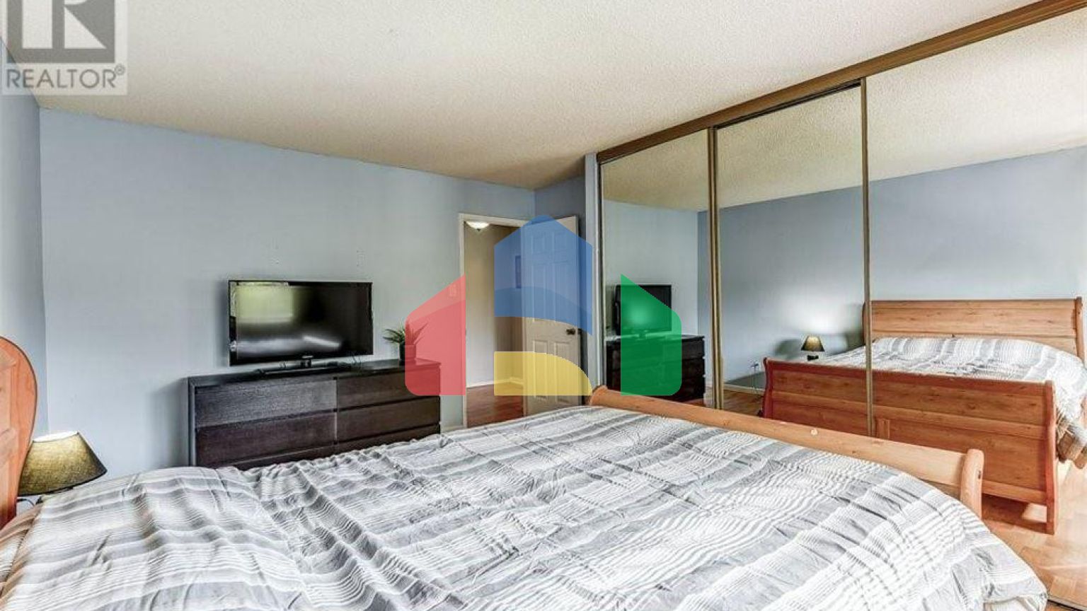 Residential - Single Family Home - Mississauga, Canada - Canada